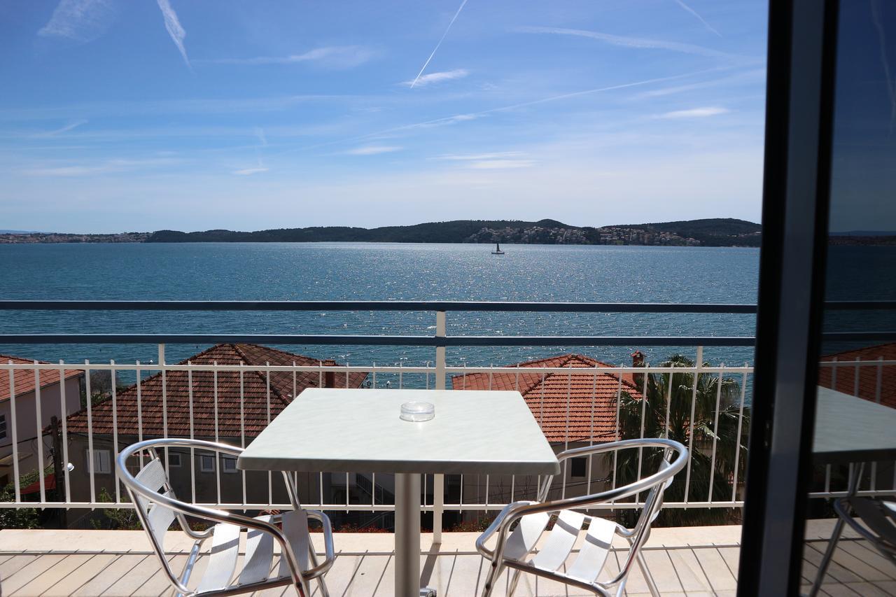 Hotel Bavaria Trogir Seget Donji Luaran gambar