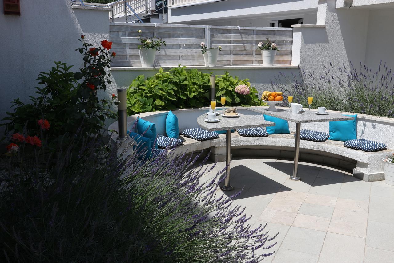 Hotel Bavaria Trogir Seget Donji Luaran gambar