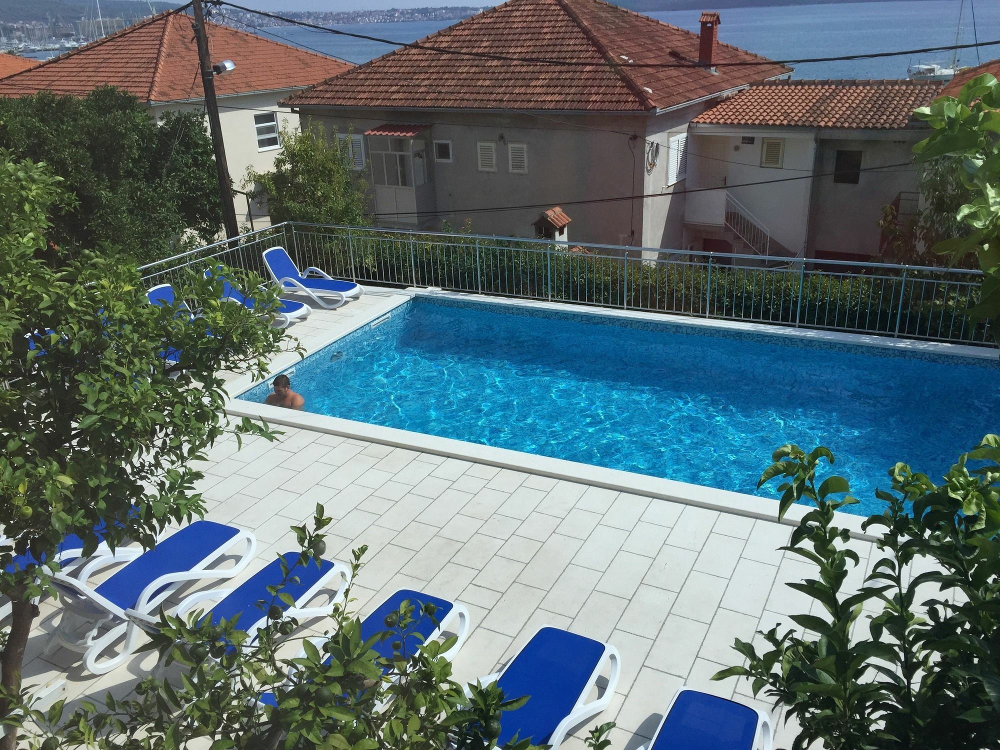 Hotel Bavaria Trogir Seget Donji Luaran gambar