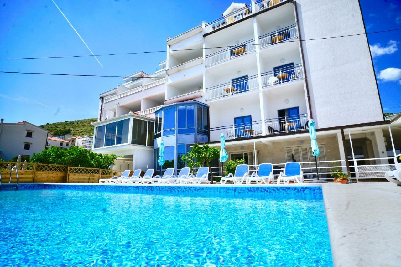 Hotel Bavaria Trogir Seget Donji Luaran gambar